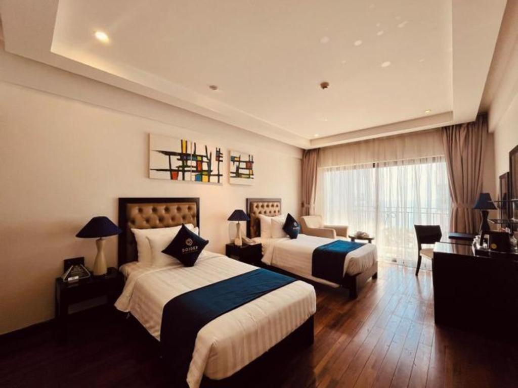 Legendsea Khách sạn 4*